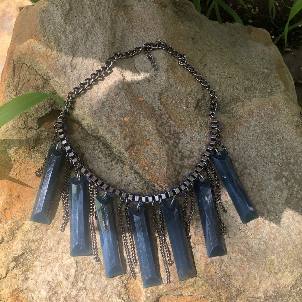 Elegant Dark Blue Necklace with Chain Details 17+2 Inch